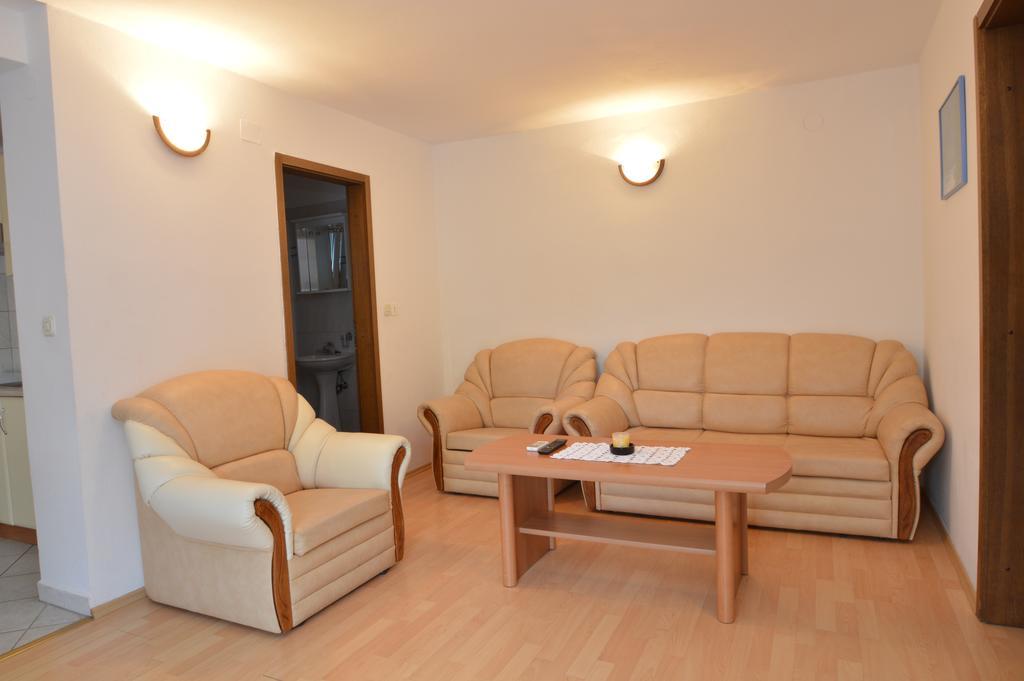 Apartmani Raic Mali Lošinj Buitenkant foto